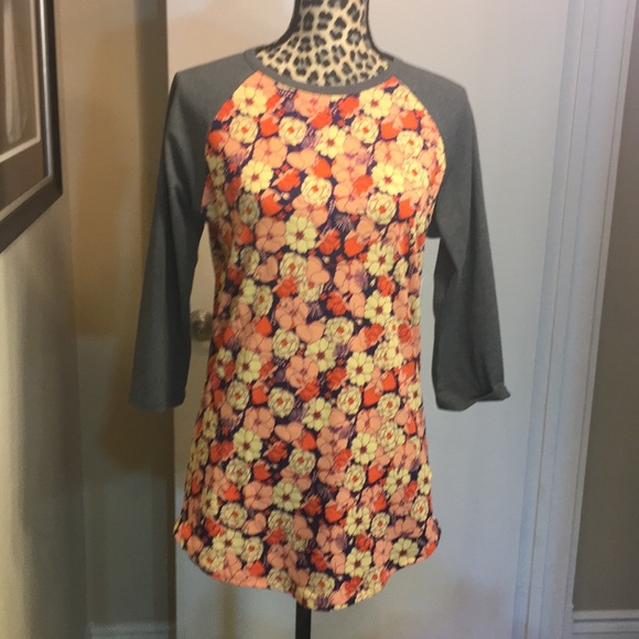 NWT LULAROE RANDY SHIRT - Picture 5 of 8